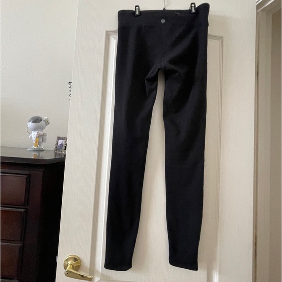 Women’s yoga pants - Picture 2 of 3